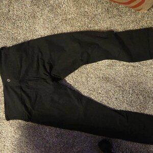Lulu Lemon Black Cropped leggings